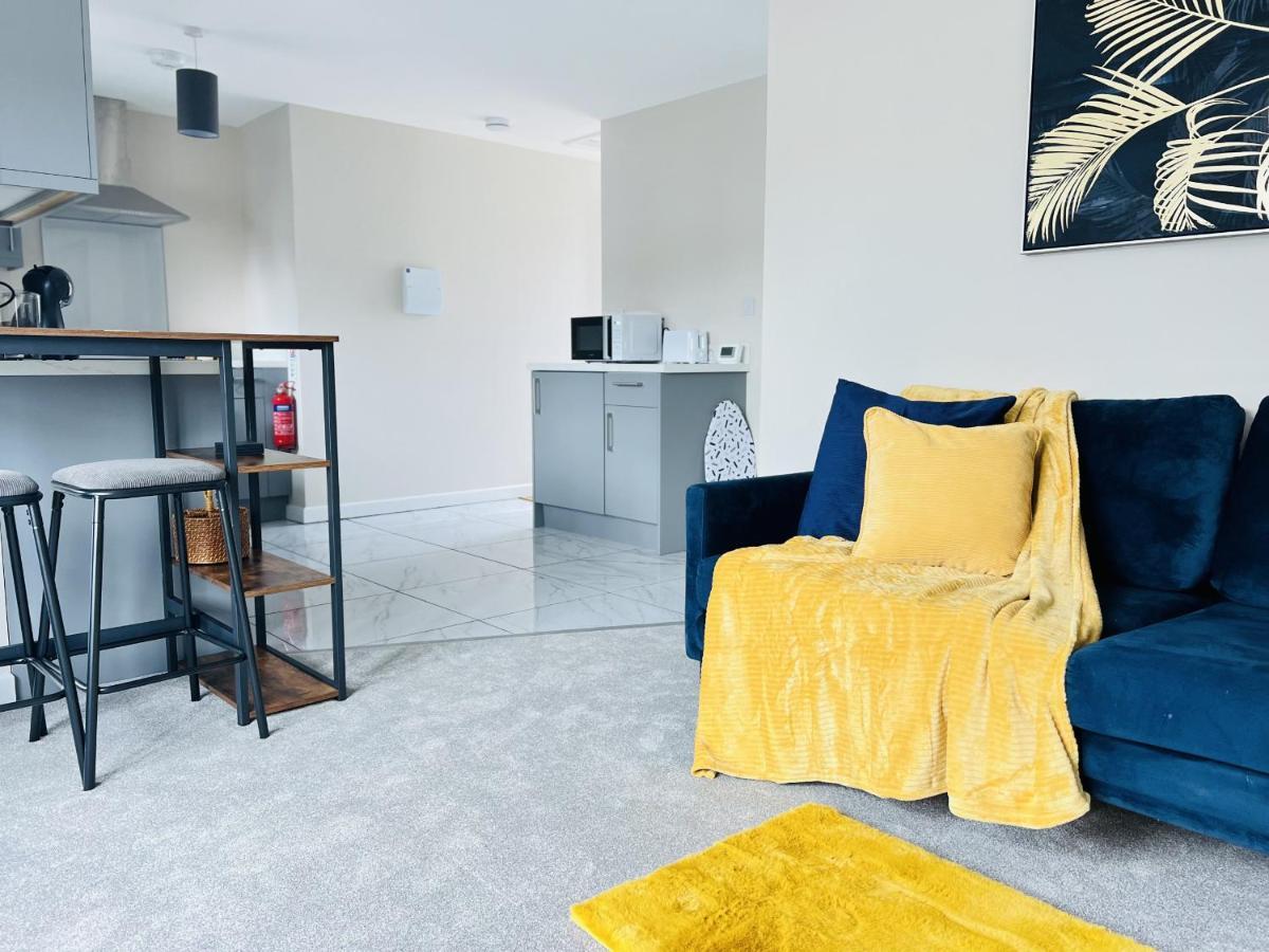 Brand New 1 Bed Apartment, 5Min Walk To Racing & Main Strip, With Electric Parking Bay & Terrace Long Stay Work Contractor Leisure - Citrine Newmarket  Esterno foto