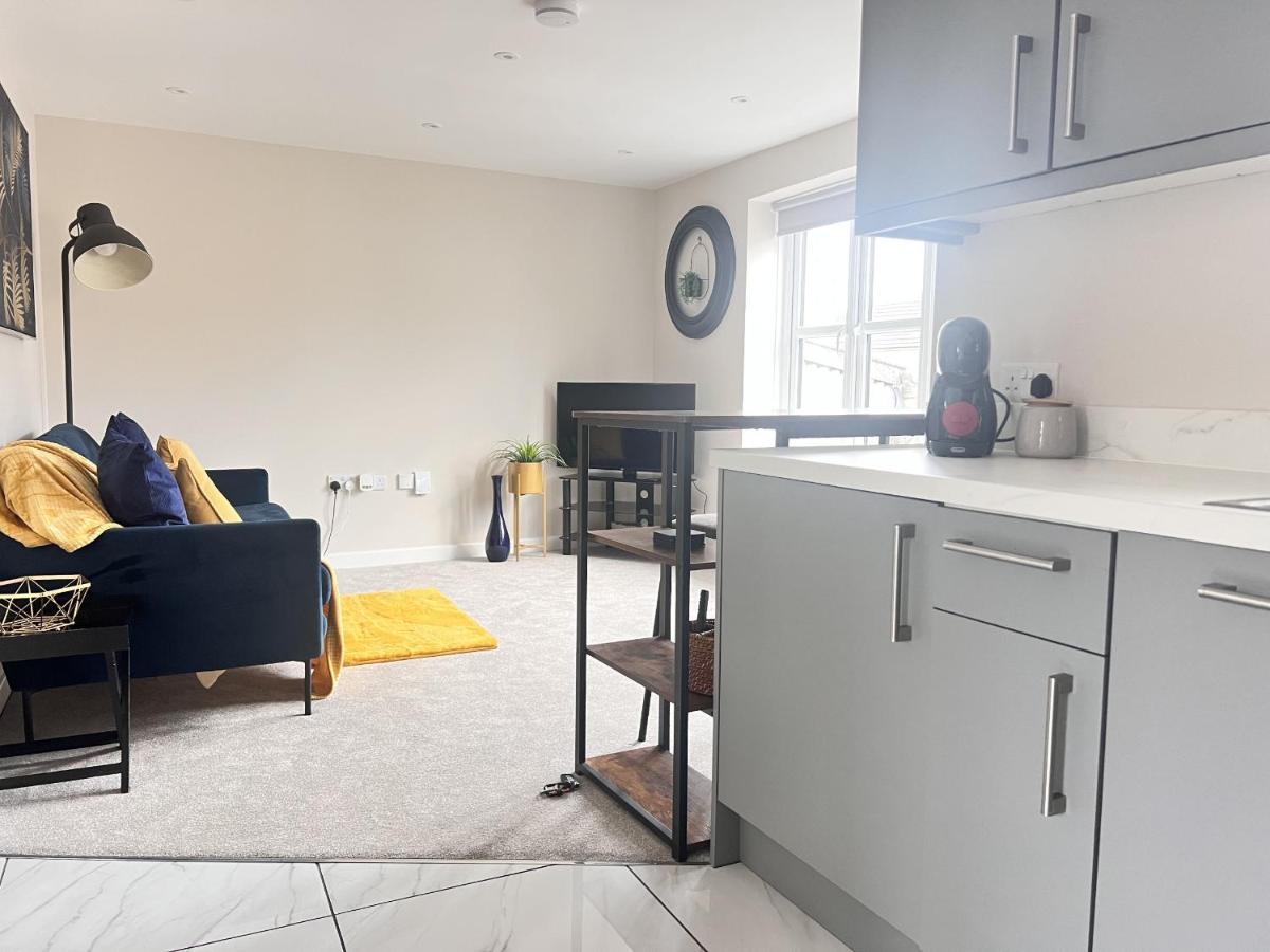 Brand New 1 Bed Apartment, 5Min Walk To Racing & Main Strip, With Electric Parking Bay & Terrace Long Stay Work Contractor Leisure - Citrine Newmarket  Esterno foto